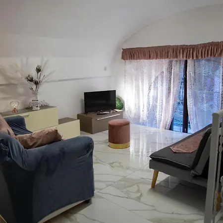 Tiluri Апартаменты *