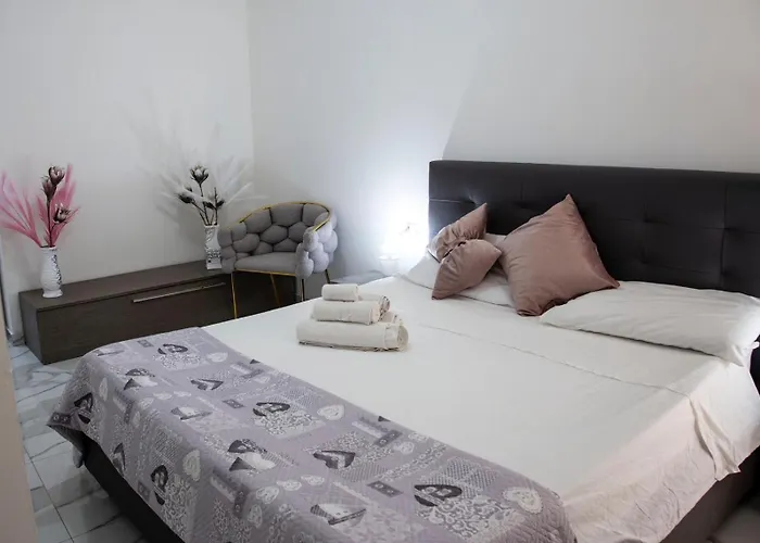 Tiluri * Νάπολη